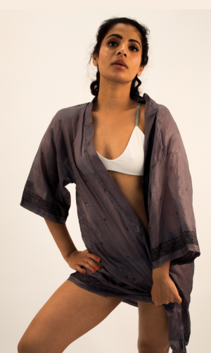 ‘Madhu Luxury’ Kover Me Kindly Kimono in SILHOUETTE CITY